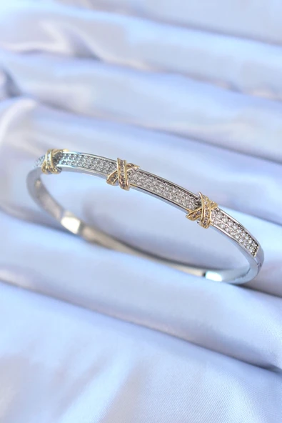 Gümüş Renk Zirkon Taşlı Xoxo Pirinç Kadın Kelepçe - TJ-BB5418 ürün görseli 1