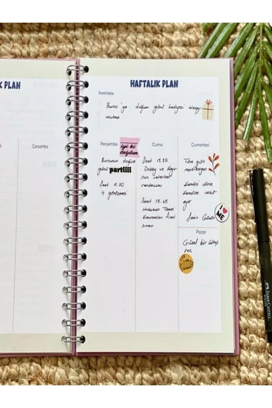 Konuşan Ajanda 17x24 Spiralli Stickerli Kuşe Kağıda Tarihsiz Ajanda Sütü Çilekli Seni Sürekli - 4