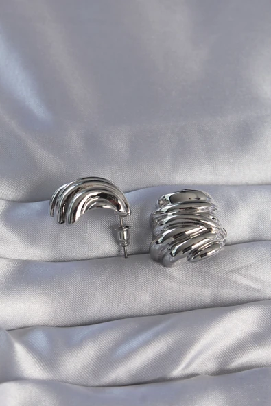 Pirinç Gümüş Renk Tırtıklı Bombe Model Küpe - TJ-BKP9088 - Resim 2