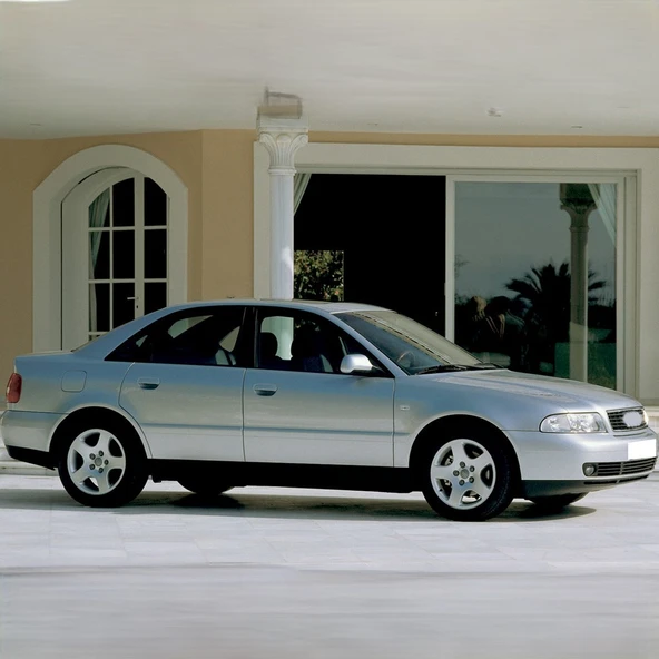 Audi A4 1999-2000 Yan Çamurluk Üzeri Sinyal Lambası 4B0949127 - 2