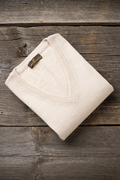 Woolen World V Yaka Battal (Büyük Boy) Yünlü Triko Kazak