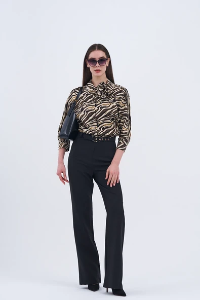 Trend Kadın Yeni İkili Takım Siyah Pantolon ve Zebra Desenli Bluz - 3