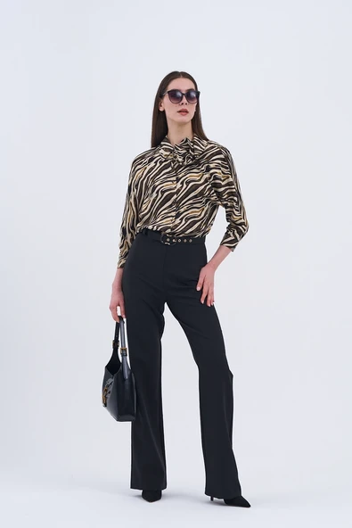 Trend Kadın Yeni İkili Takım Siyah Pantolon ve Zebra Desenli Bluz - 7