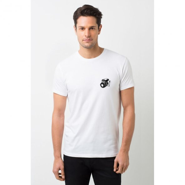 Fotoğraf Makinesi Karakalem Çizim Baskılı Beyaz Erkek Örme Tshirt