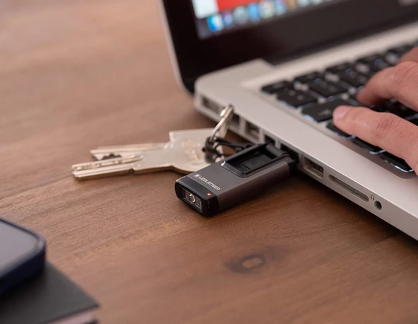 Ledlenser K4R BLACK 502574 Fener LED502574 - 7