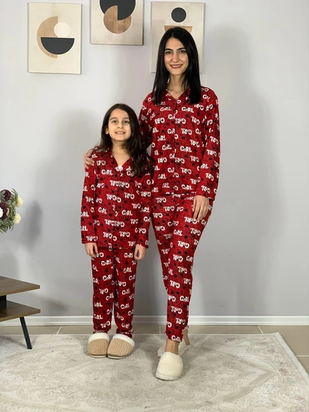 Anne Kız Kombin Önden Düğmeli Bebe Yaka %100 Pamuk Girl Desenli Pijama Takımı (Kırmızı) - Resim 4