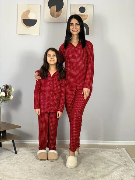 Anne Kız Kombin Önden Düğmeli Bebe Yaka %100 Pamuk Pijama Takımı (Kırmızı Noktalı) - 2