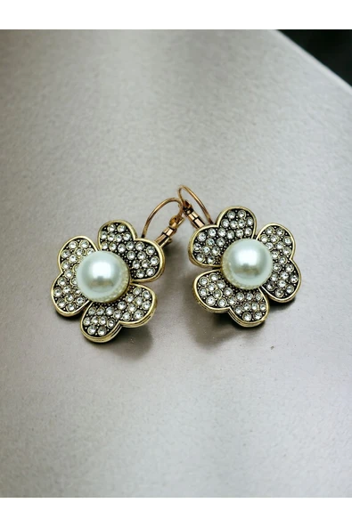 Yonca Figür İnci Detaylı Küpe - Resim 2