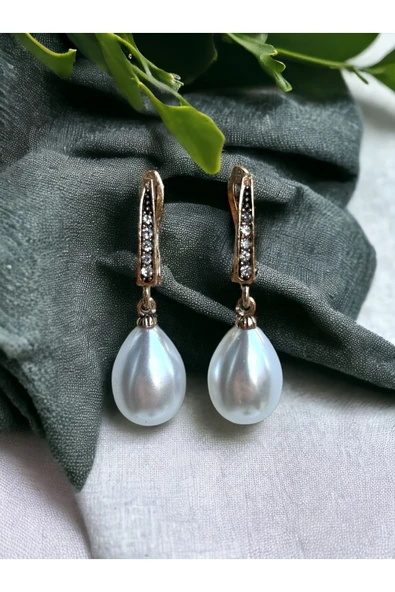 Zirkon Taşlı Mayorka İnci Küpe ürün görseli