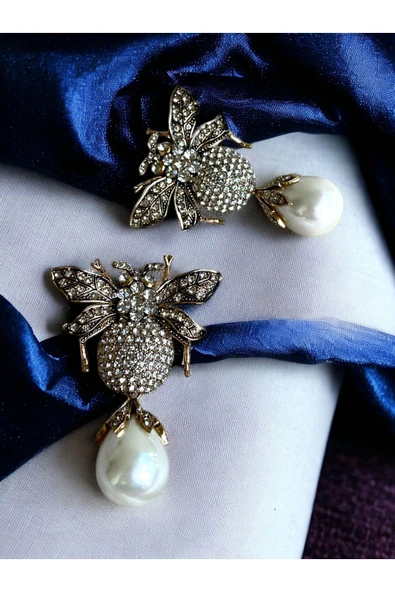 Mayorka İnci Sallantılı Kraliçe Arı Küpe ürün görseli