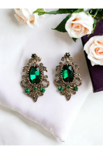 Kristal Taşlı Elmas Montür Küpe ürün görseli