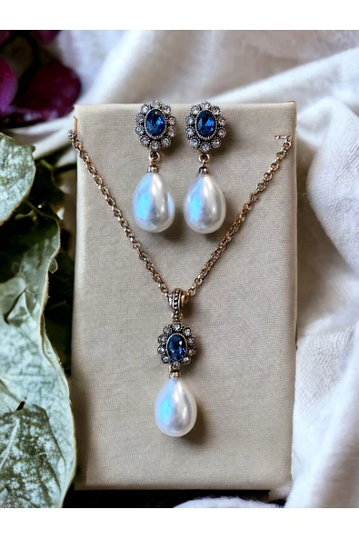 Safir Mavi Oval Kristal Taşlı Mayorka İnci Kolye ve Mayorka İnci Küpe Seti