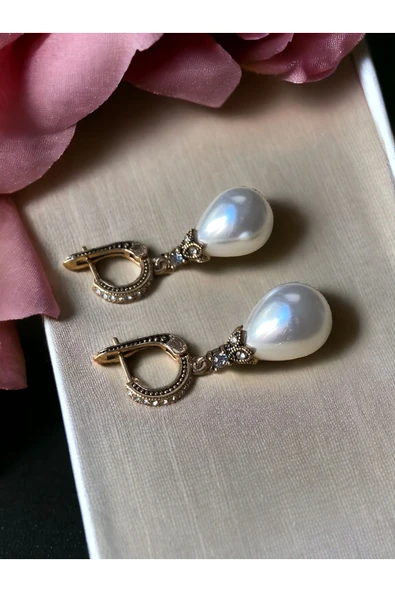 Zirkon Taşlı İnci Küpe ürün görseli