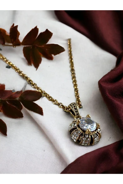 Zirkon Taşlı Elmas Montür Kolye - Resim 4