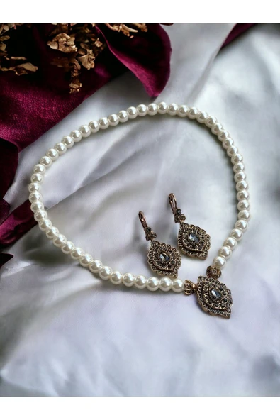 Zirkon Taşlı Badem İnci Kolye ve Küpe Seti - 3