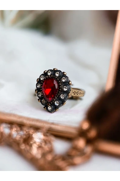 Zirkon Taşlı Su Damlası Yüzük ürün görseli