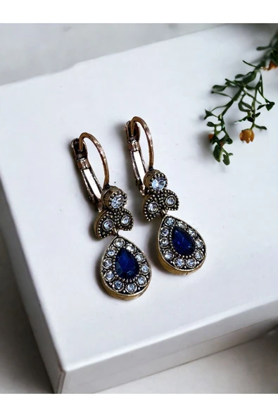 Kristal Taşlı Küçük Su Damlası Sallantılı Küpe ürün görseli