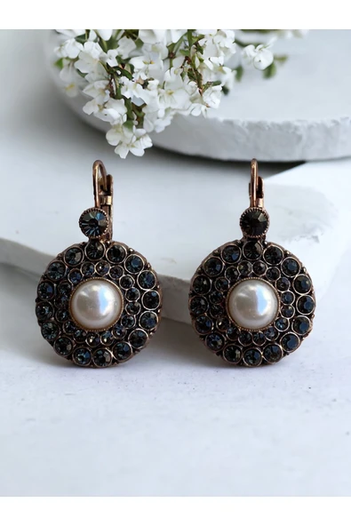 Kristal Taşlı Yuvarlak Inci Küpe ürün görseli