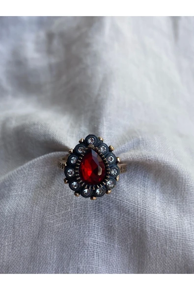 Zirkon Taşlı Su Damlası Yüzük - Resim 4
