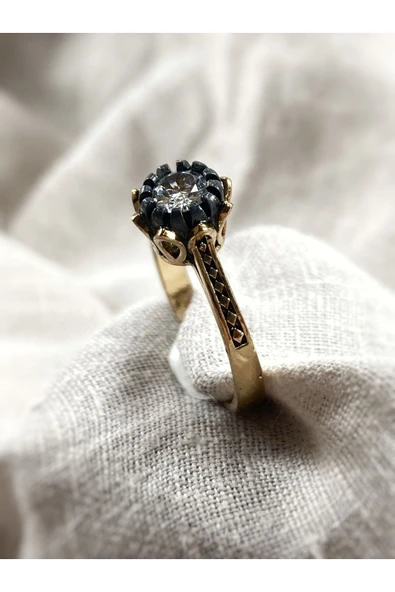 Elmas Montür Zirkon Taşlı Tektaş Yüzük - Resim 2