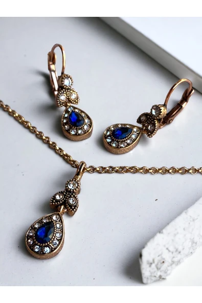 Kristal Taşlı Küçük Su Damlası Kolye ve Sallantılı Küpe Seti - 8