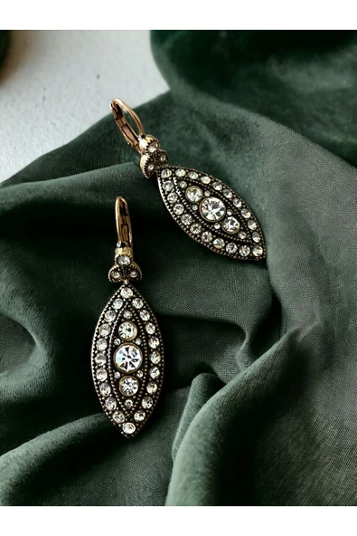 Zirkon Taşlı Elmas Montür Mekik Küpe ürün görseli