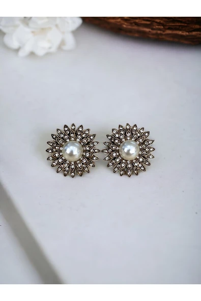 Kristal Taşlı İnci Çiçek Küpe ürün görseli