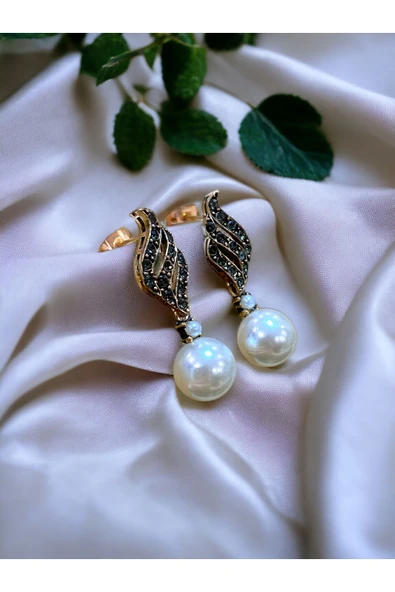 Zirkon Taşlı Mayorka İnci Küpe - Resim 2