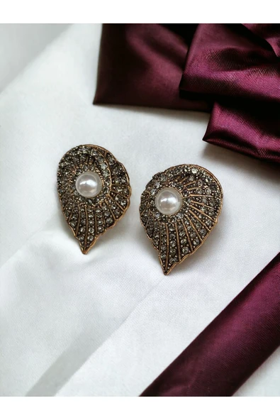 Deniz Kabuğu Figürlü İnci Küpe - Resim 2