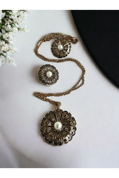 Black Diamond Swarovski Taşlı İnci Çiçek Kolye ve Küpe Seti