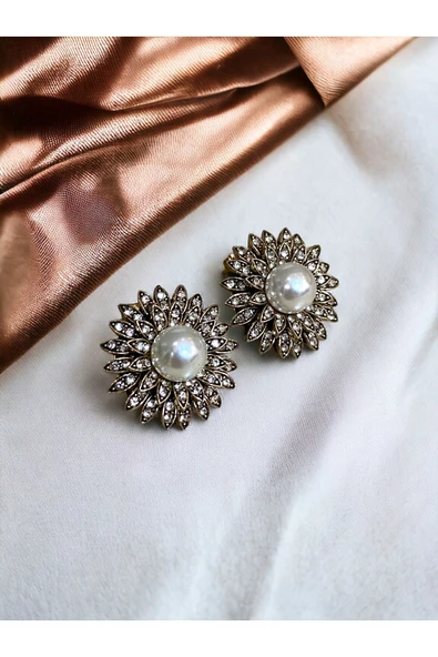 Kristal Taşlı İnci Çiçek Küpe - Resim 3