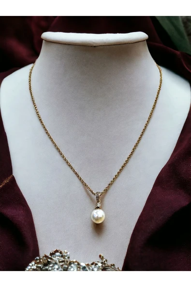 Kristal Taşlı Yuvarlak İnci Kolye ürün görseli