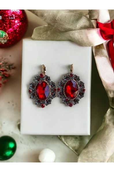 Yakut Kırmızı Zirkon Taşlı Küpe