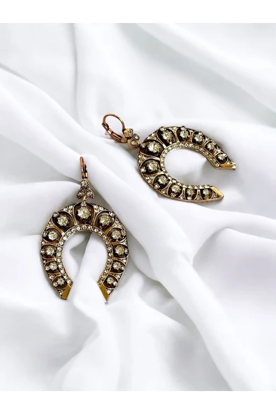 Kristal Taşlı Nal Figürlü Küpe - Resim 4