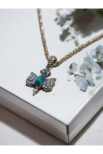 Zümrüt Yeşil Kristal Taşlı Kırlangıç Figürü Kolye - Resim 4