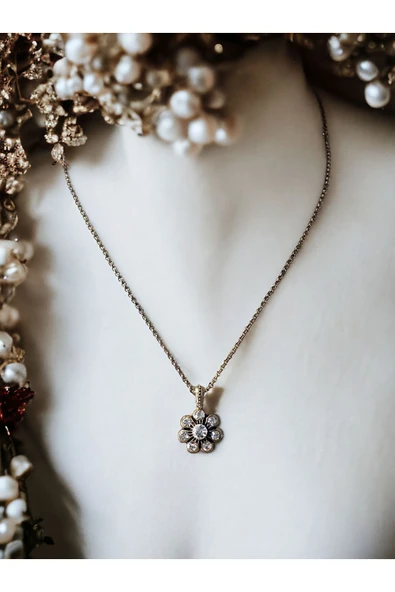 Papatya Model Zirkon Taşlı Kolye - Resim 5