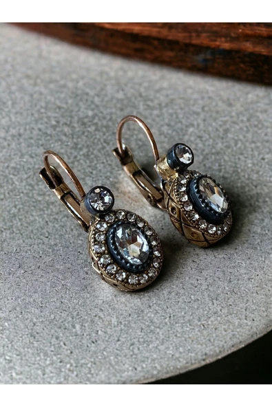 Oval Kesim Zirkon Taşlı Küpe - Resim 5