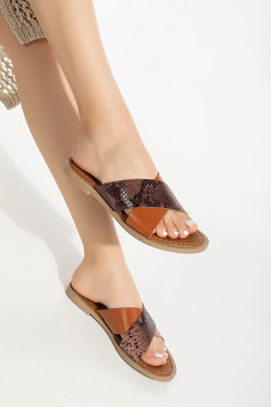 Taba Ortopedik Hakiki Deri Çapraz Bantlı Kadın Terlik - Resim 5