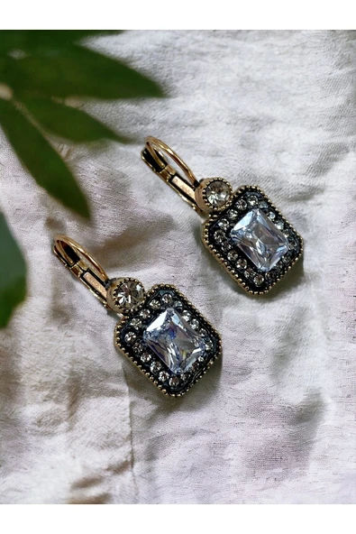 Zirkon Taşlı Baget Küpe - Resim 2