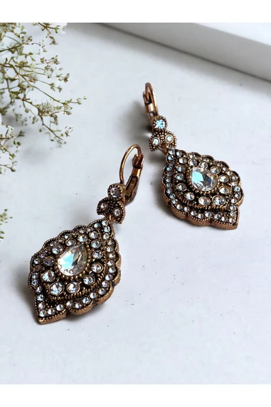Kristal Taşlı Sallantılı Küpe - 1