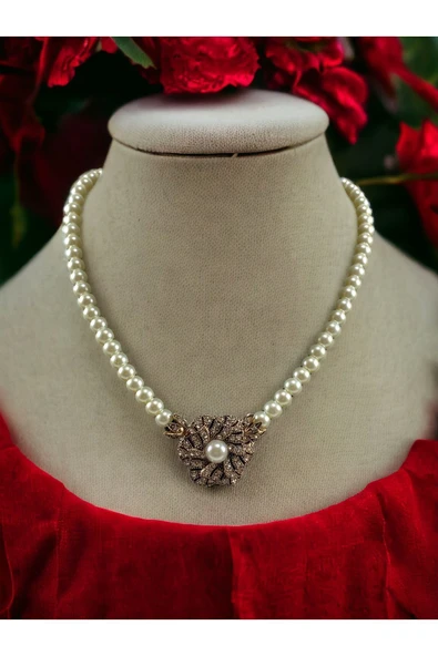 Kristal Taşlı Çiçek Figür Inci Kolye - Resim 4