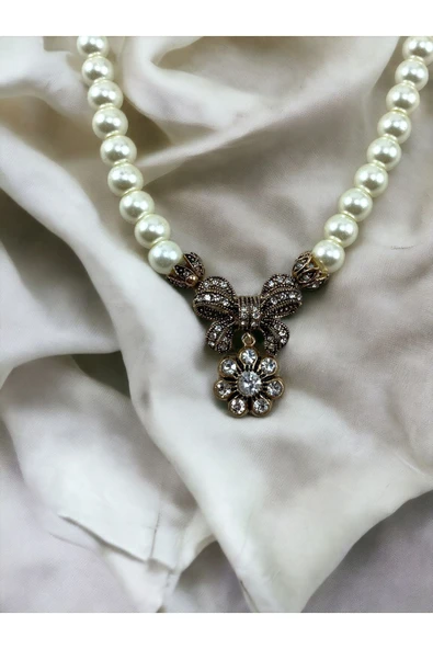 Papatya Sallantılı Fiyonk Figür İnci Kolye - Resim 5