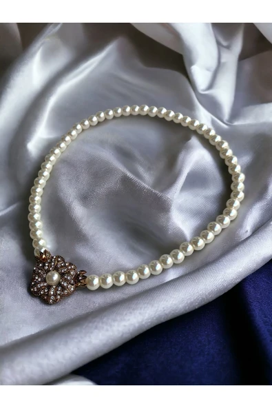 Kristal Taşlı Çiçek Figür Inci Kolye - Resim 6