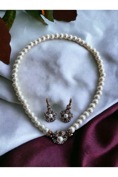 Beyaz Kristal Taşlı Yonca Figür İnci Kolye ve Küpe Seti - 5