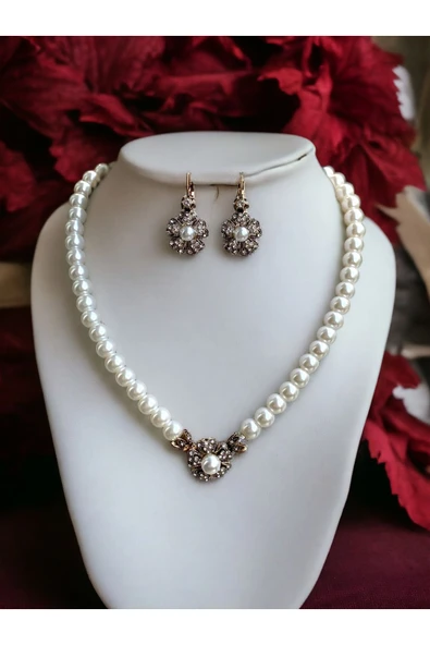 Beyaz Kristal Taşlı Yonca Figür İnci Kolye ve Küpe Seti - 4