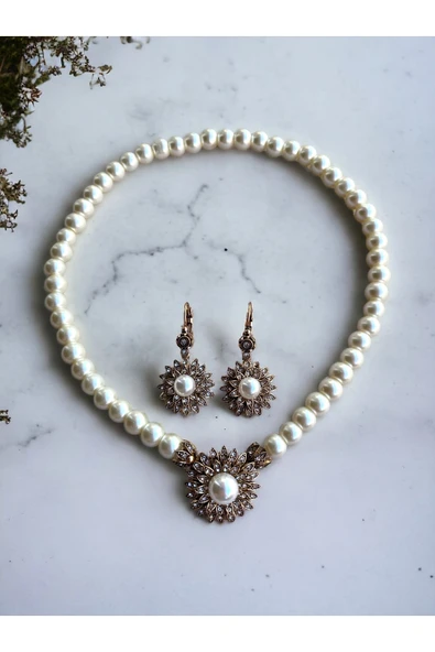 Beyaz Kristal Taşlı Çiçek Figür İnci Kolye ve Sallantılı Küpe Seti - 2