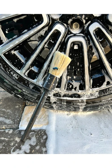 euroist Araba Temizlik Seti - Köpük Atan Pompa, Detay Fırça, Mikrofiber Kurulama Bezi, Mikrofiber Cam Bezi - 3