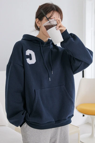 Unisex C Baskılı Sweatshirt