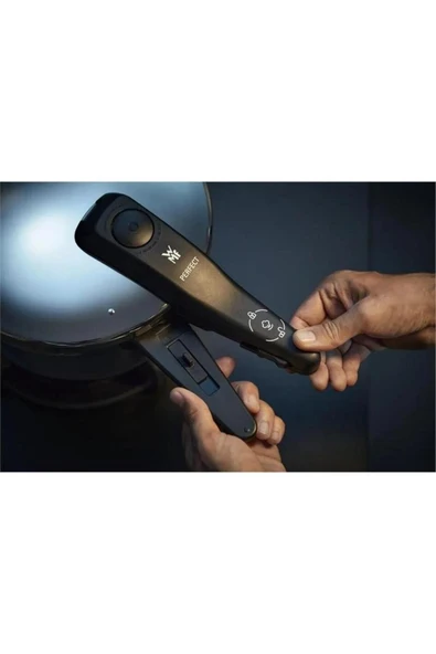 WMF PERFECT DÜDÜKLÜ TENCERE 4,5 LT - 5