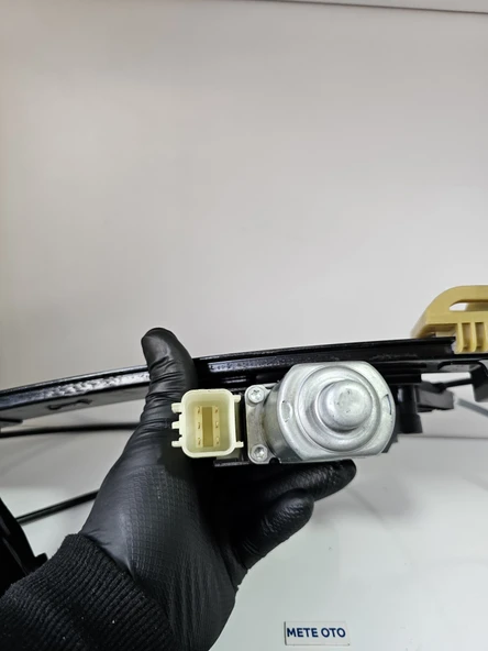 Ford Focus Ön Cam Krikosu Komple Motorlu Sağ Yolcu Tarafı 6 Pinli BM51A23200BF - 2